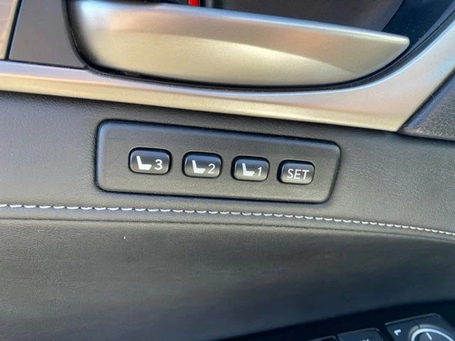 Used 2015 White Lexus 350 image 15