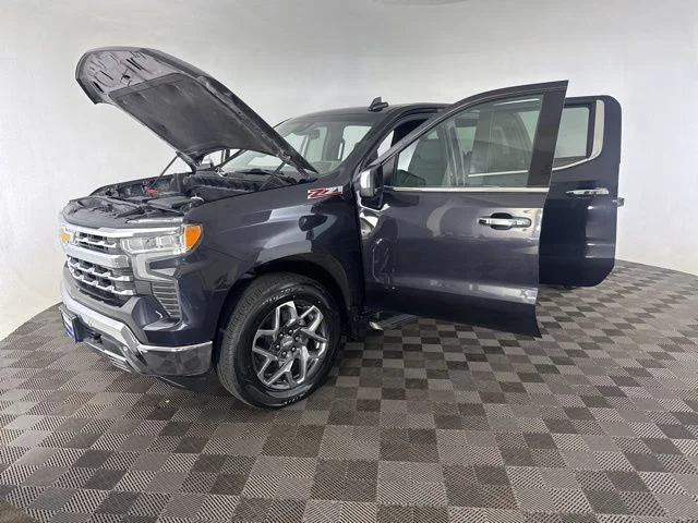 Used 2022 Gray Chevrolet LTZ image 12