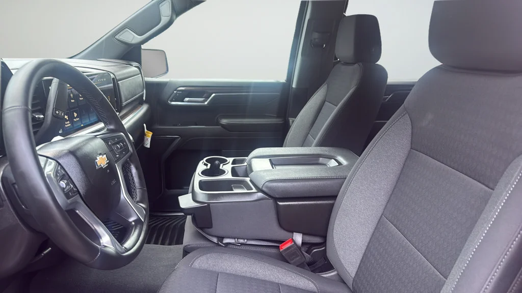 2023 Chevrolet Silverado 1500 LT - Photo 19