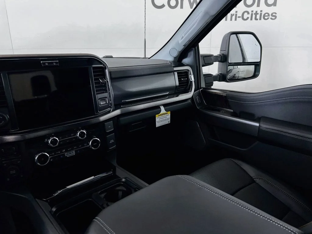 New 2026 Agate Black Metallic Ford Lariat image 27