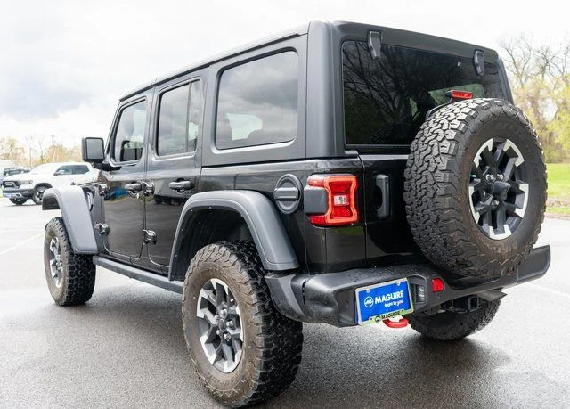 Used 2024 Black Jeep Rubicon image 8