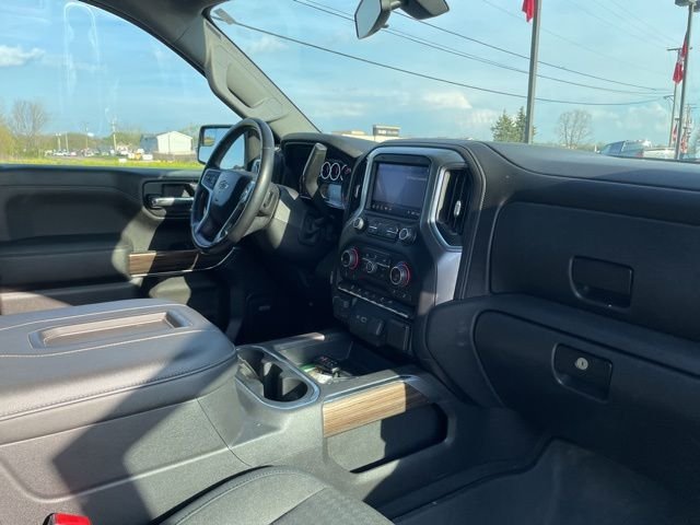 Used 2019 Blue Chevrolet RST image 22
