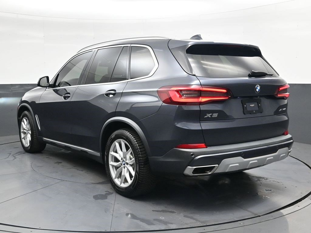 Used 2020 Arctic Gray Metallic BMW xDrive40i image 5