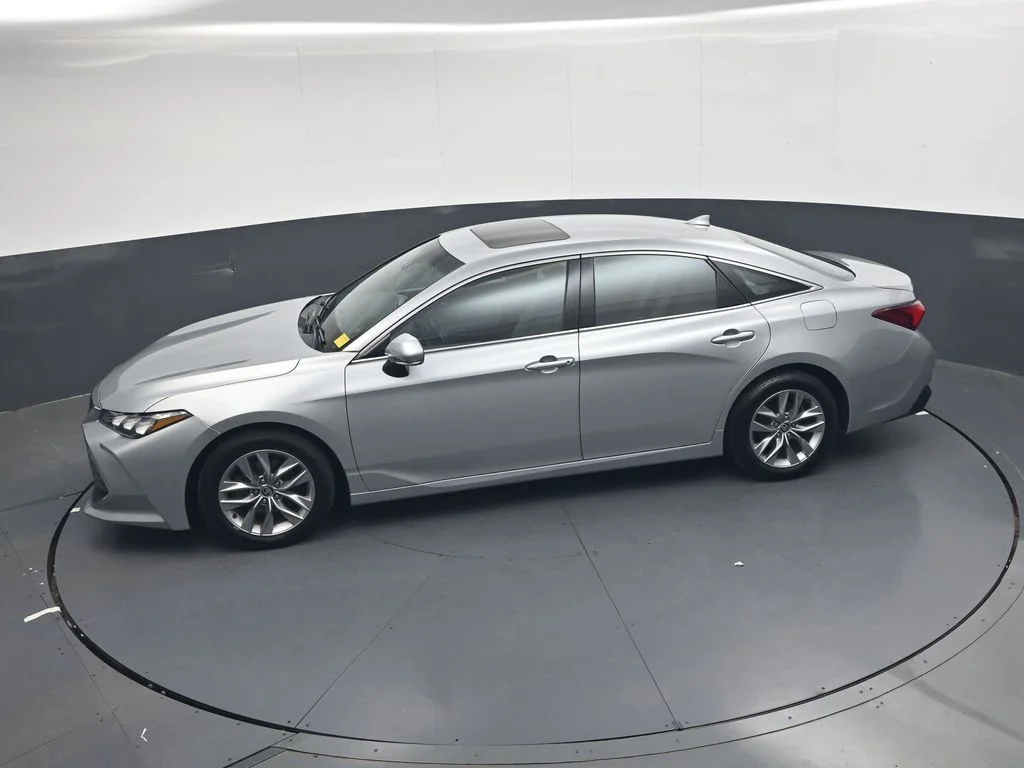 2022 Toyota Avalon XLE - Photo 24