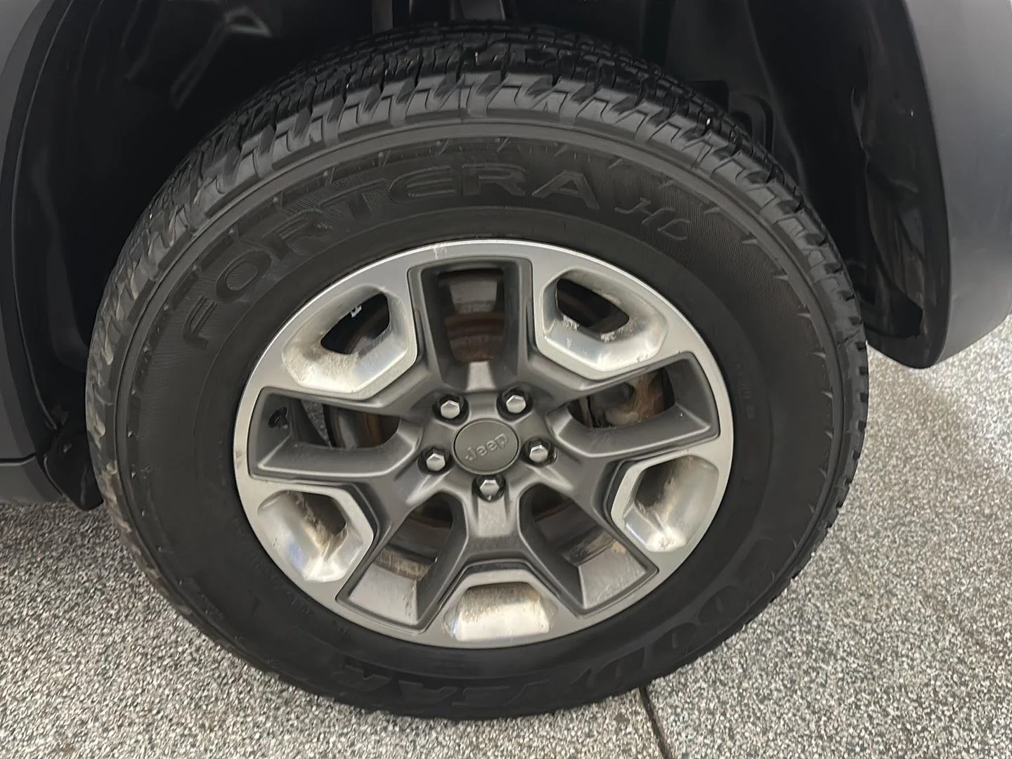 Used 2019 Bright White Clearcoat Jeep Trailhawk image 12