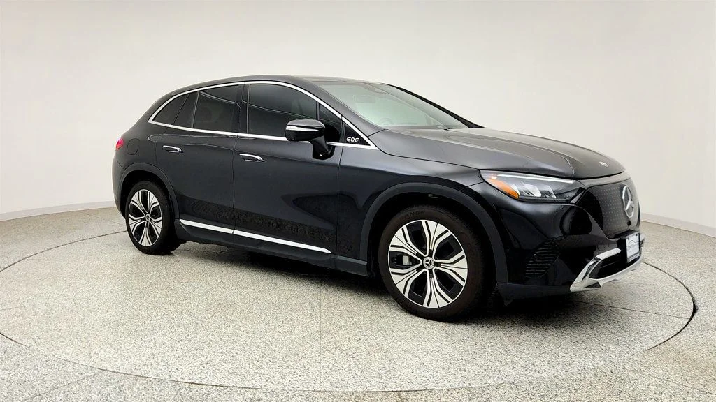 Used 2024 Obsidian Black Metallic Mercedes-Benz EQE 350 SUV 4MATIC® w/ Nappa Leather & Ventilated Seats image 3