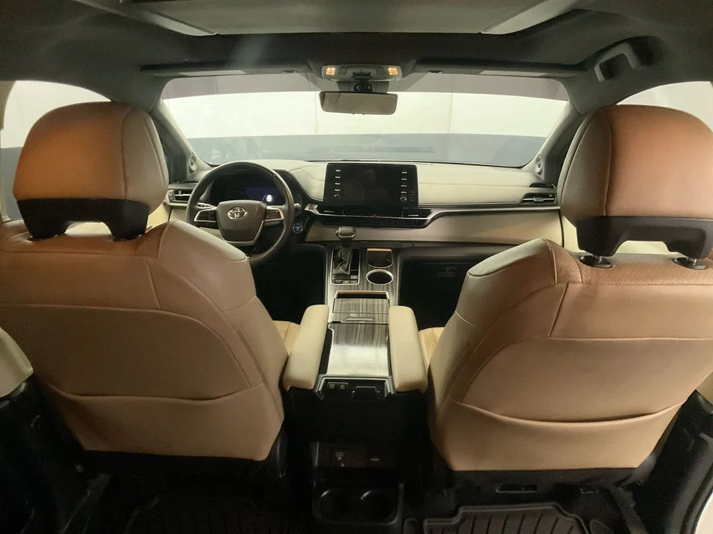 Used 2023 Wind Chill Pearl Toyota Limited image 28
