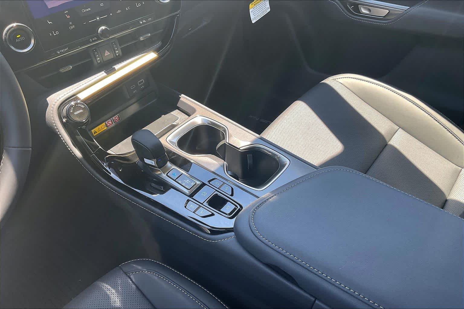 New 2026 Ultra White Lexus AWD image 7