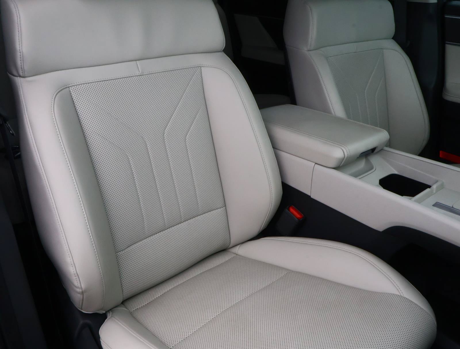 2024 Hyundai Santa Fe SEL - Photo 16
