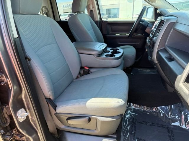 2017 RAM Ram 1500 Pickup Tradesman - Photo 28