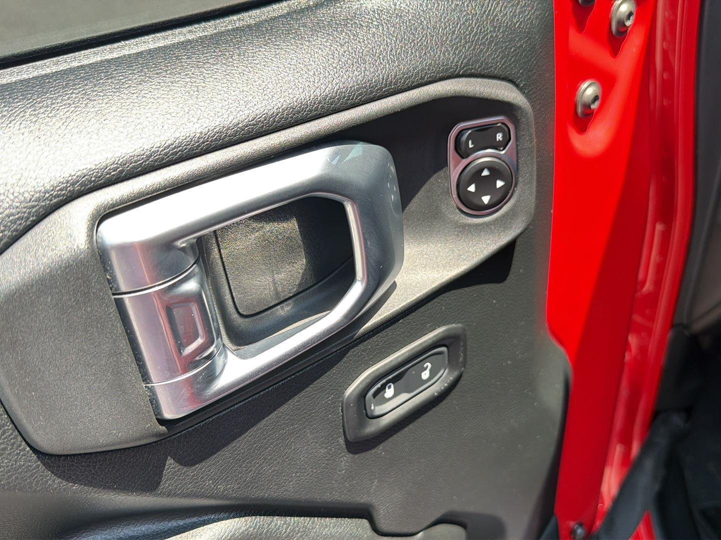 Used 2021 Firecracker Red Clearcoat Jeep Mojave image 33