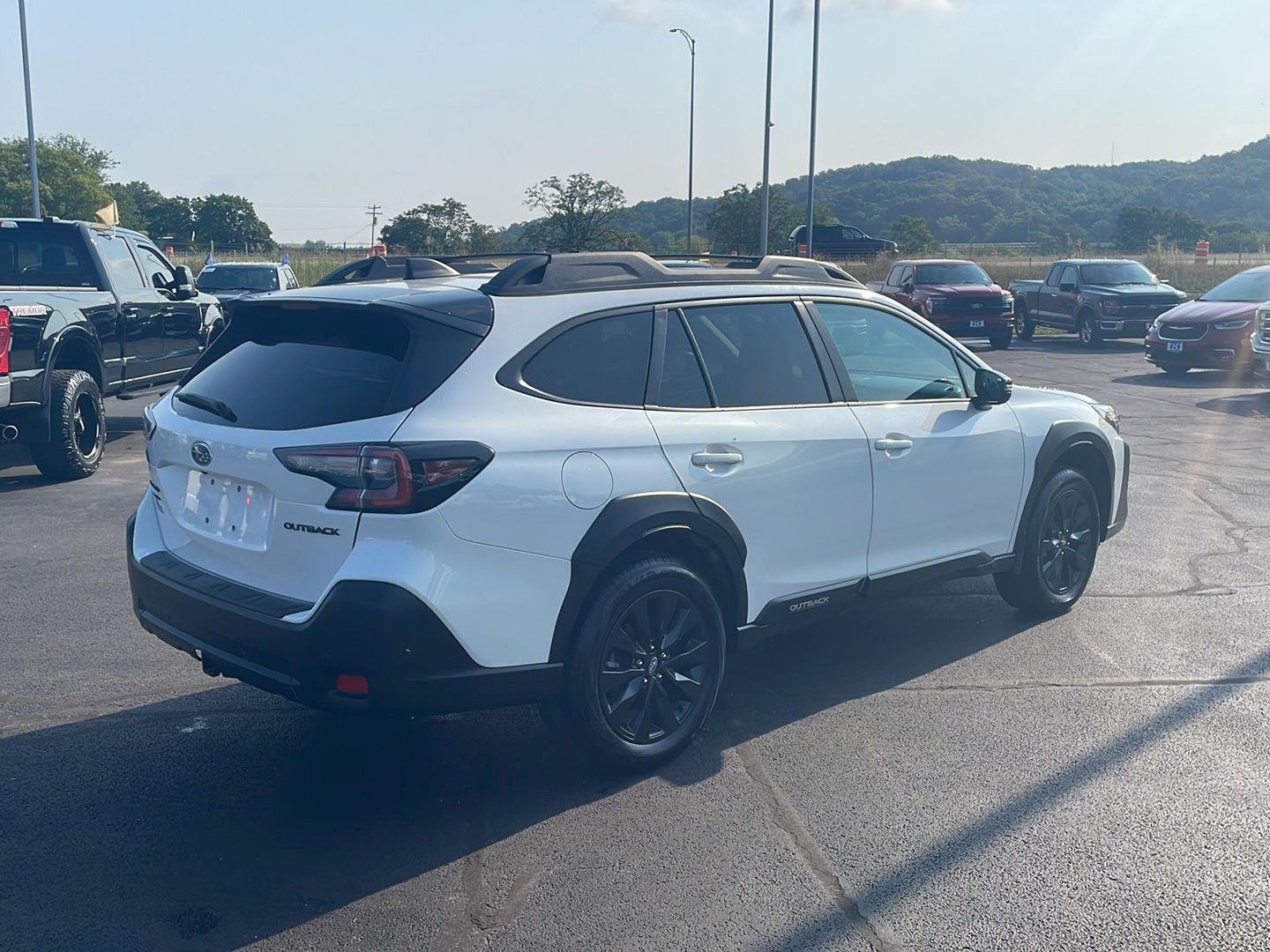 Used 2024 Crystal White Pearl Subaru Onyx Edition image 5