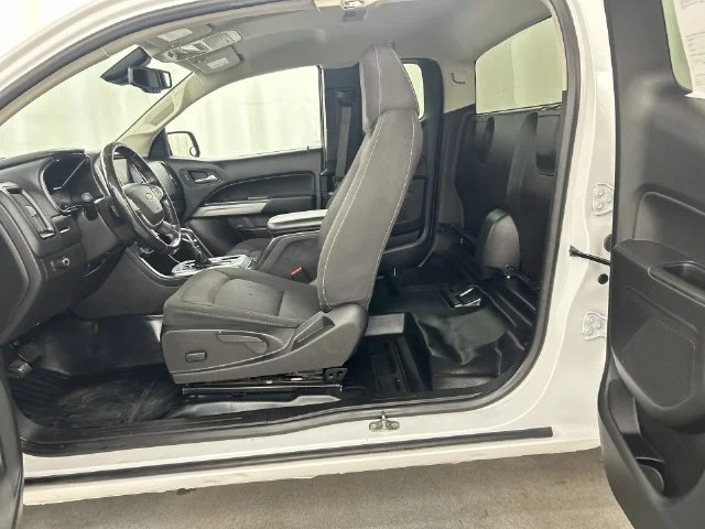 2022 Chevrolet Colorado LT - Photo 18