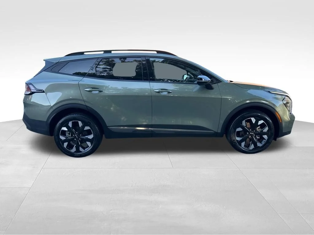 Used 2024 Green Kia X-Line image 7