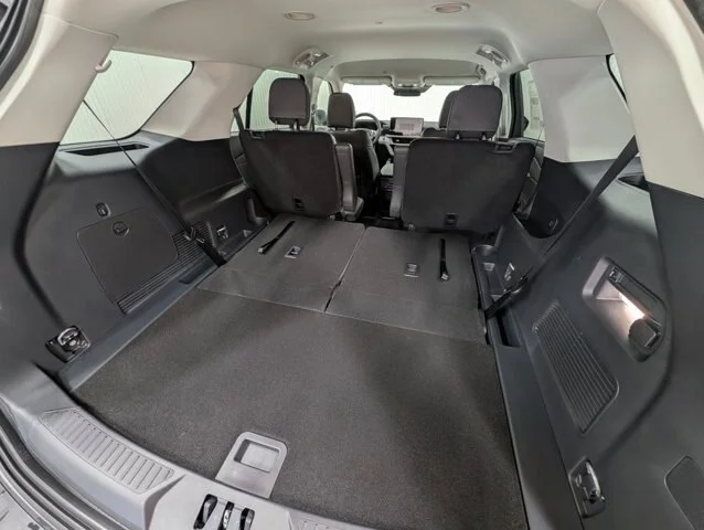 New 2026 Carbonized Gray Metallic Ford Active image 51