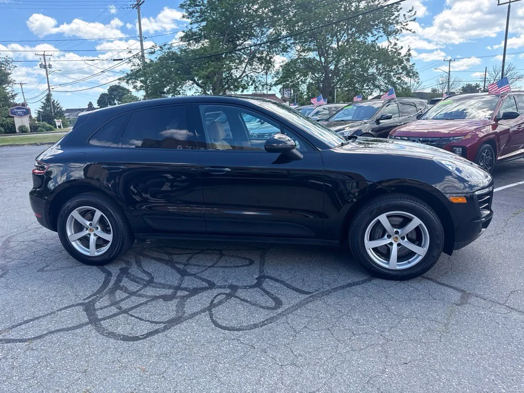 Used 2017 Black Porsche Base image 4
