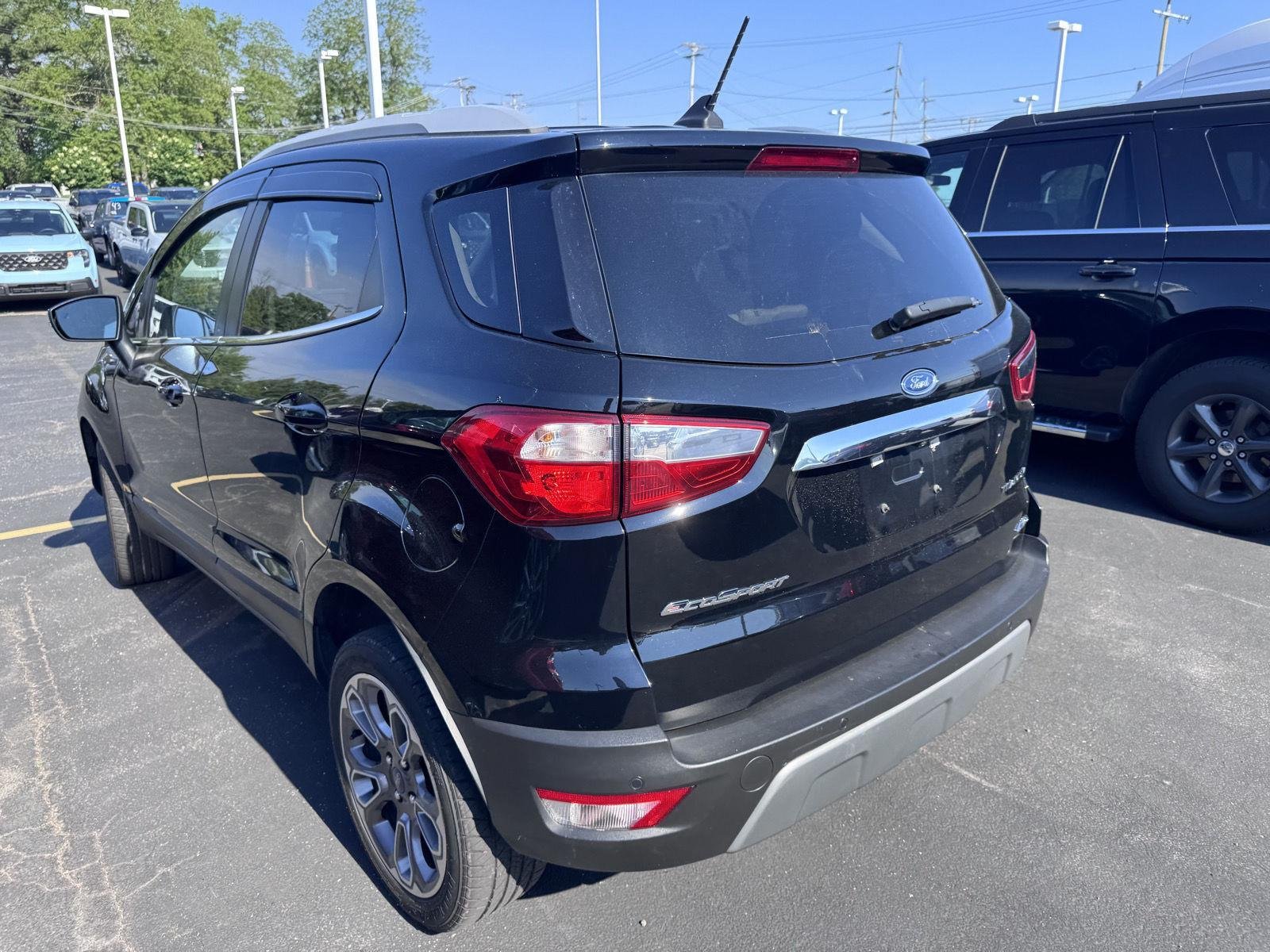 Used 2021 Shadow Black Ford Titanium image 6