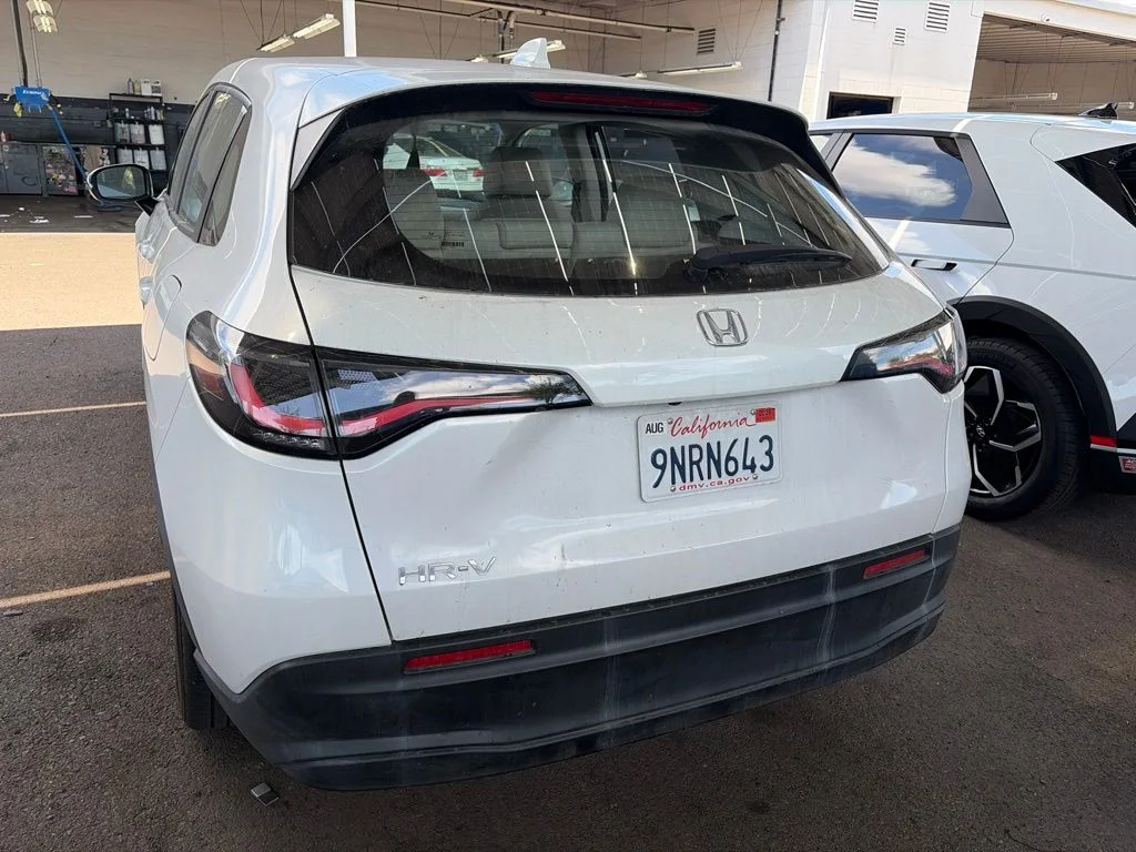 Used 2024  Honda LX image 17