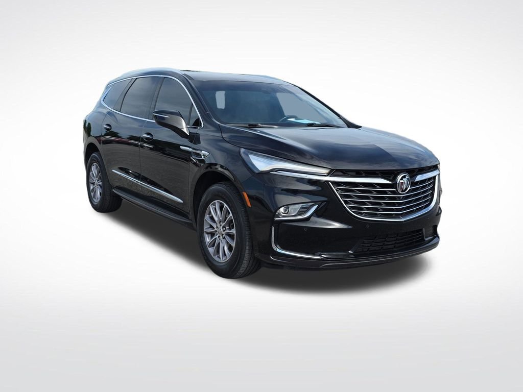 Used 2023 Black Buick Essence image 9