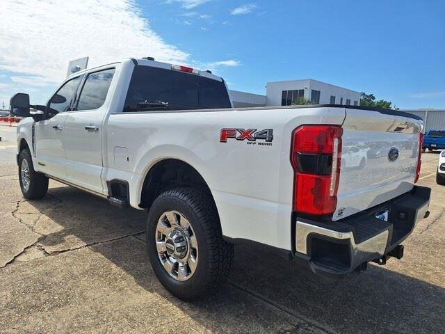 Used 2023 Star White Metallic Tri-Coat Ford LARIAT image 3