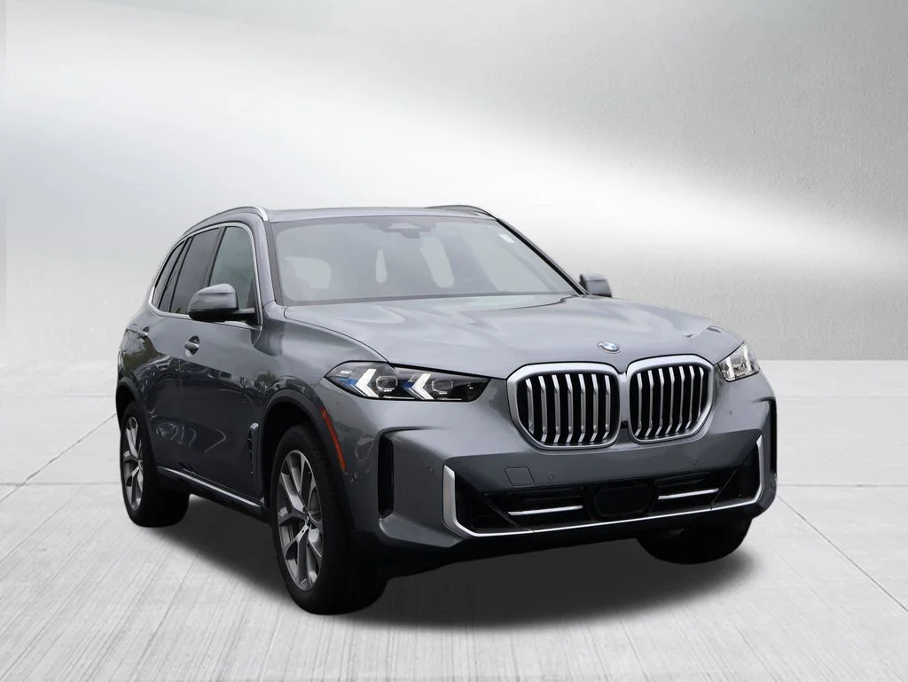 New 2026 Gray BMW xDrive40i image 8