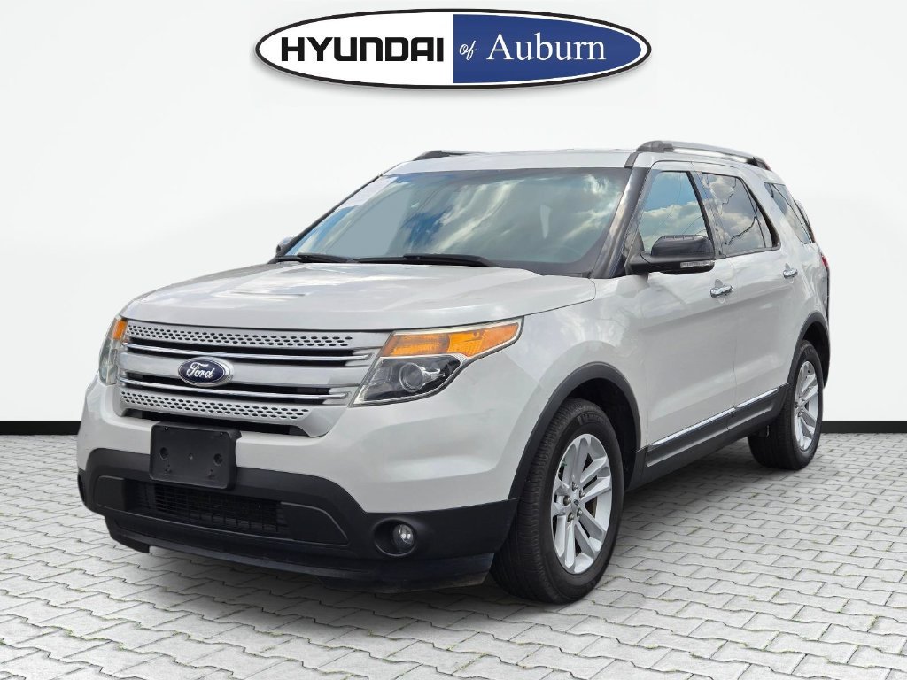Used 2015 White Ford XLT image 11