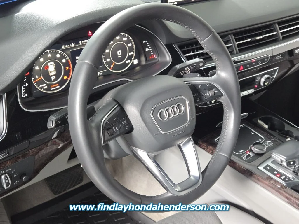 Used 2019 Gray Metallic Audi 55 SE Premium Plus image 26