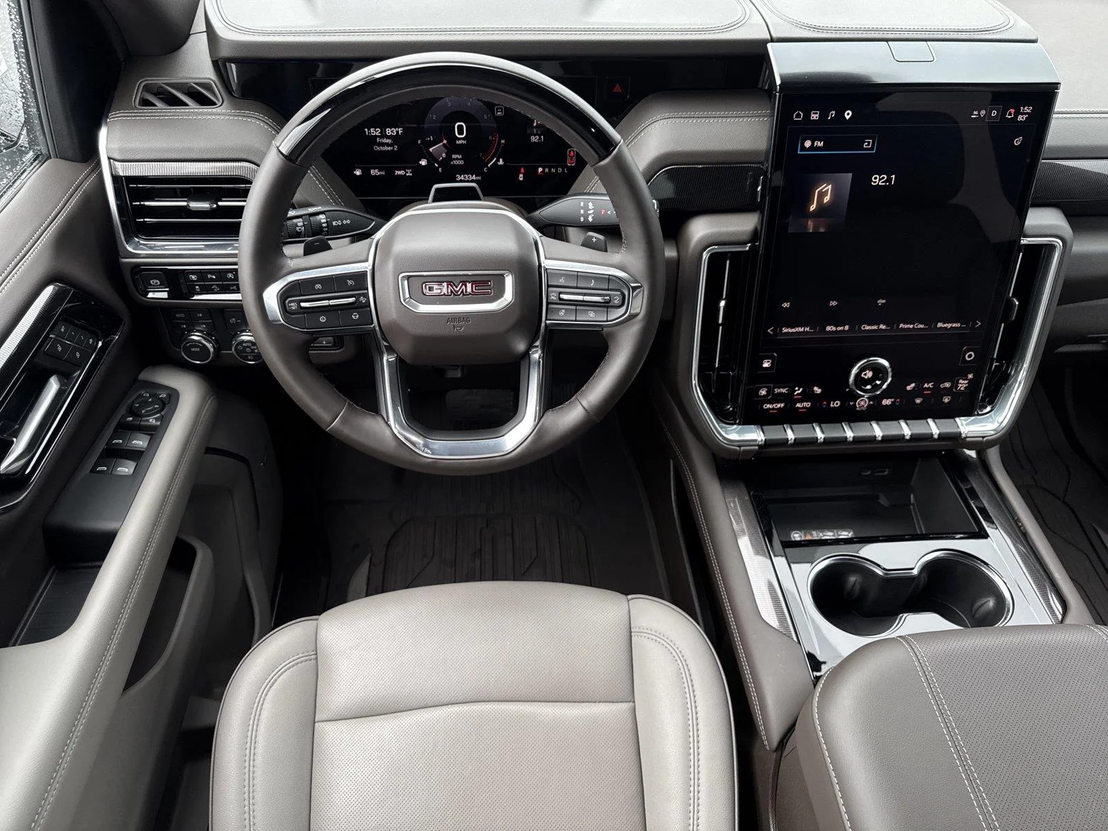 Used 2025 Summit White GMC Elevation image 14