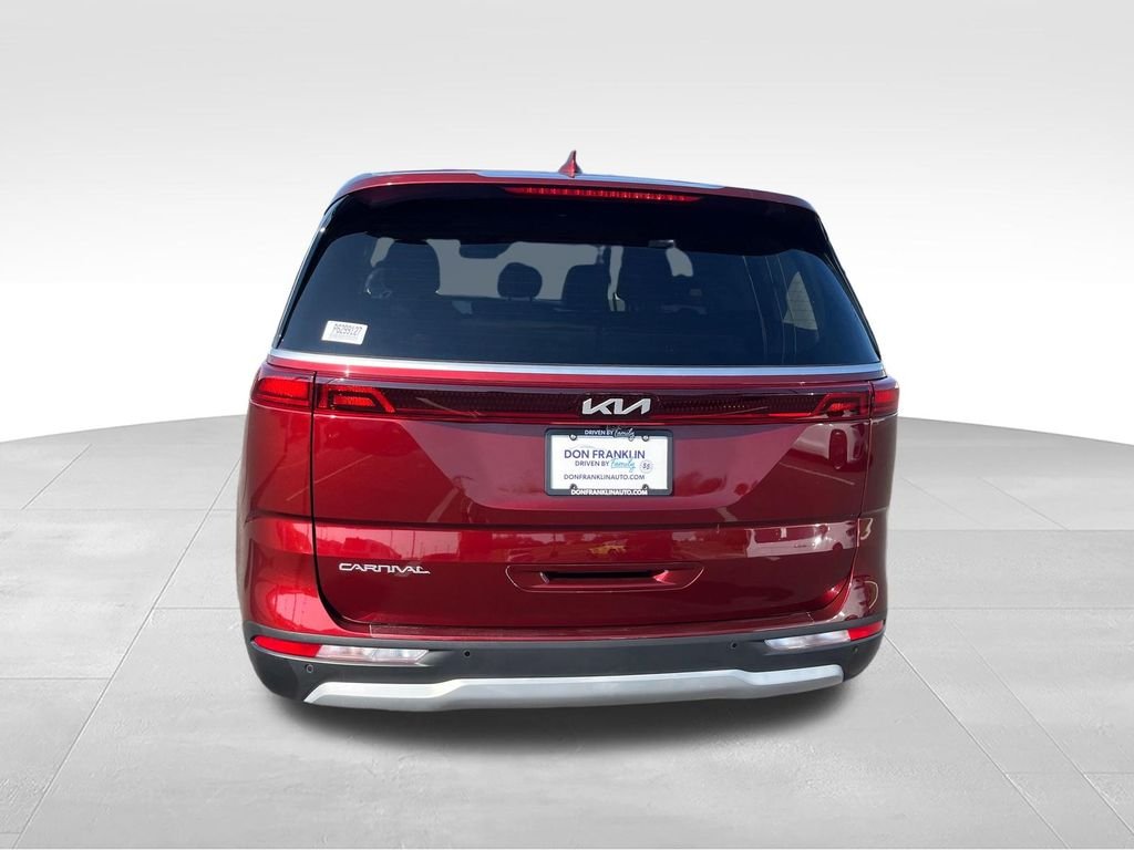 Used 2023 Red Kia EX image 4