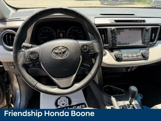 Used 2018 Gray Toyota XLE image 18