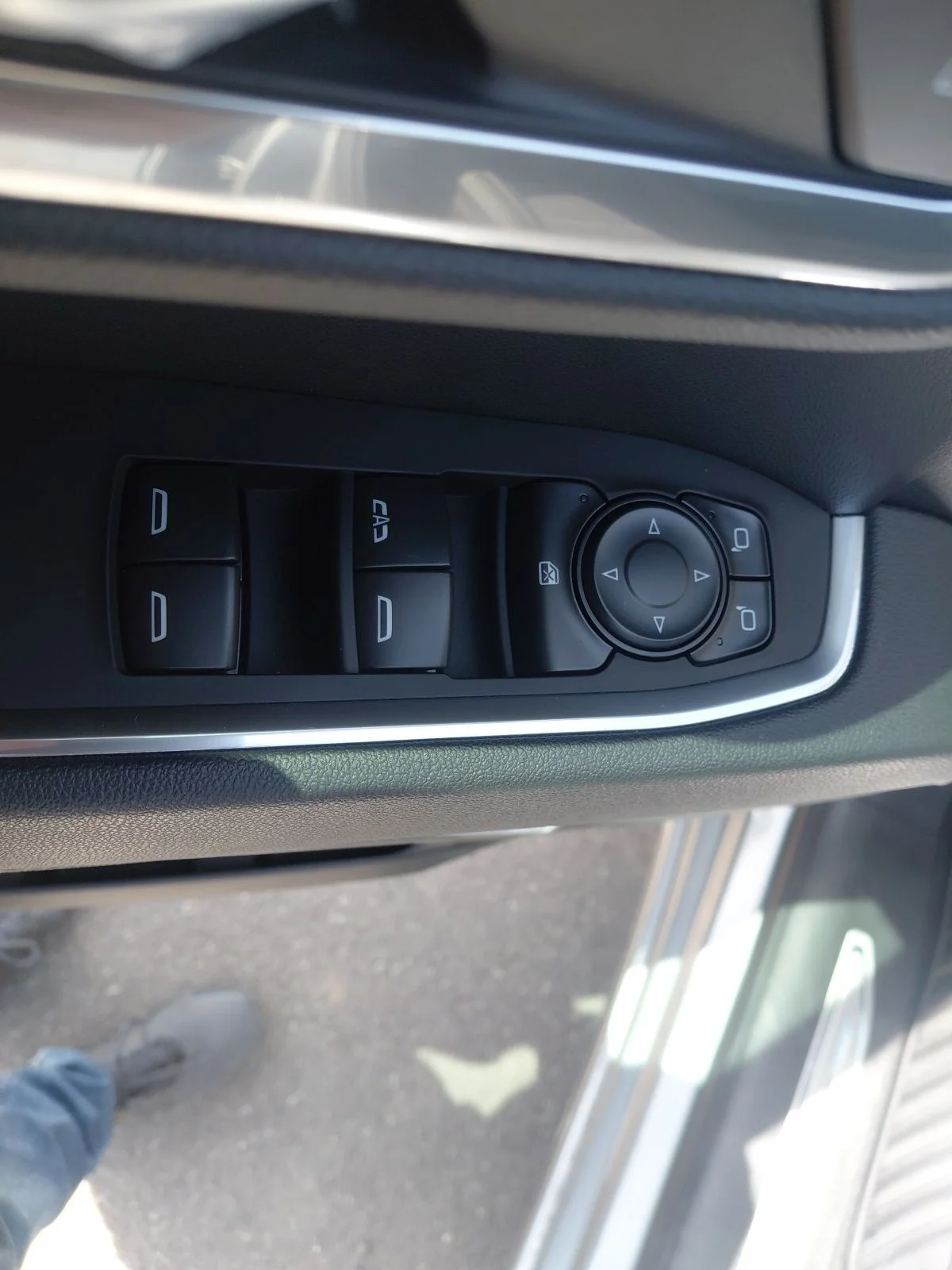 Used 2026 Silver GMC Elevation image 20