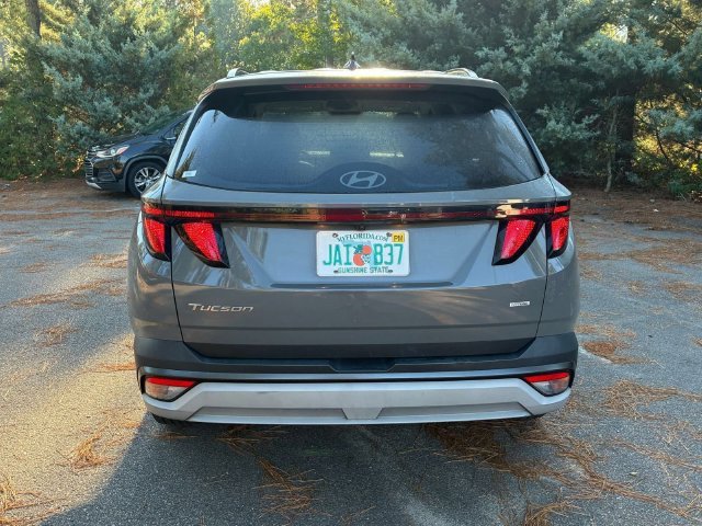 Certified Used 2025 Gray Hyundai SEL image 8