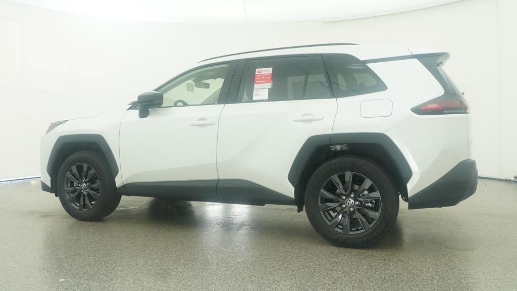 New 2026 Wind Chill Pearl Toyota XLE Premium image 36