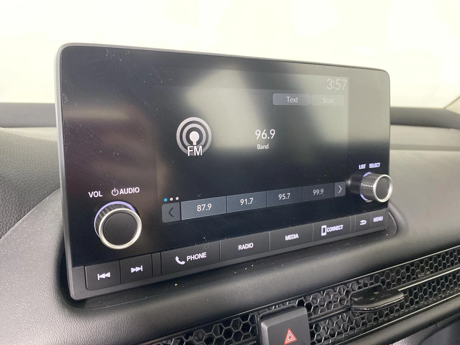 Used 2023 Modern Steel Metallic Honda LX image 18