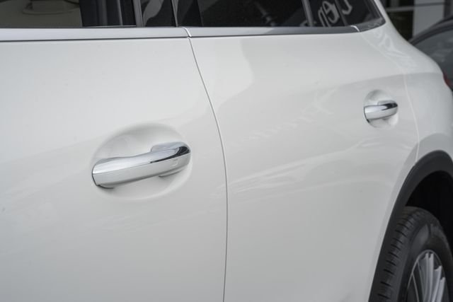 New 2026 Polar White Mercedes-Benz GLC 300 image 17