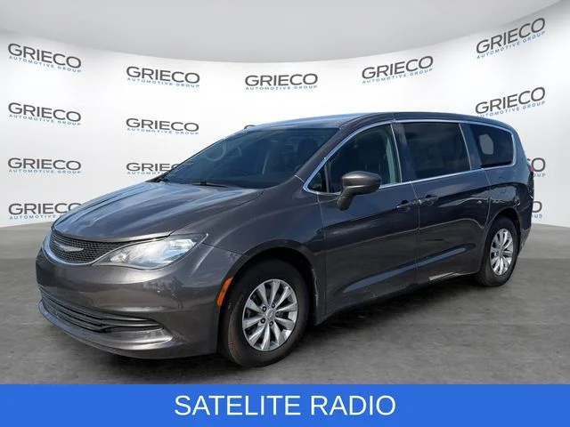 Used 2017 Gray Chrysler Touring image 3