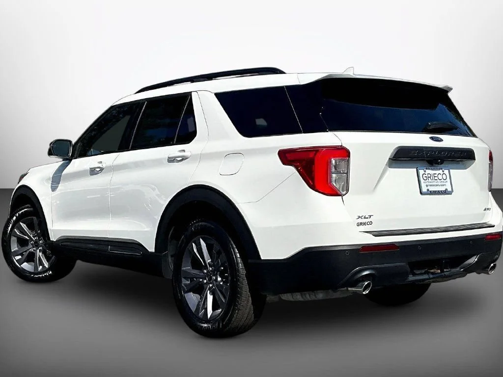 Used 2023 White Ford XLT image 5