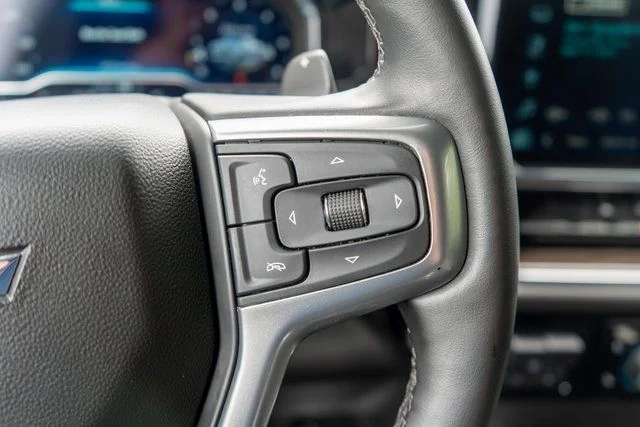 Used 2023 White Chevrolet RST image 20