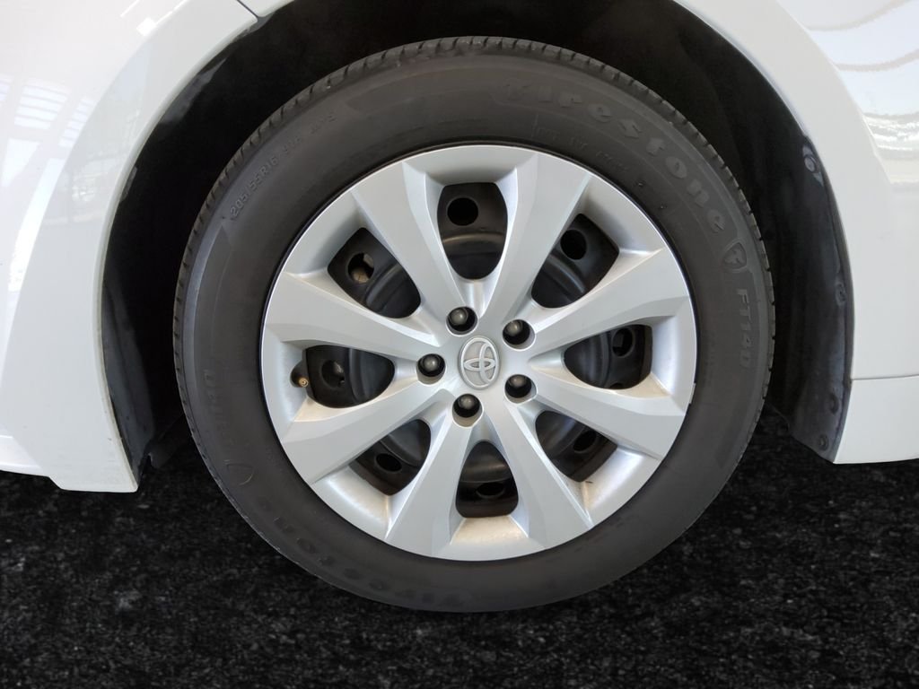 Used 2024 White Toyota LE image 26