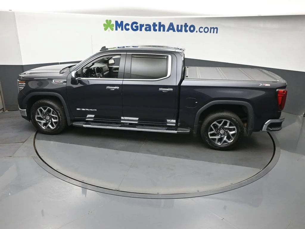 Used 2023 Silver GMC SLT image 25