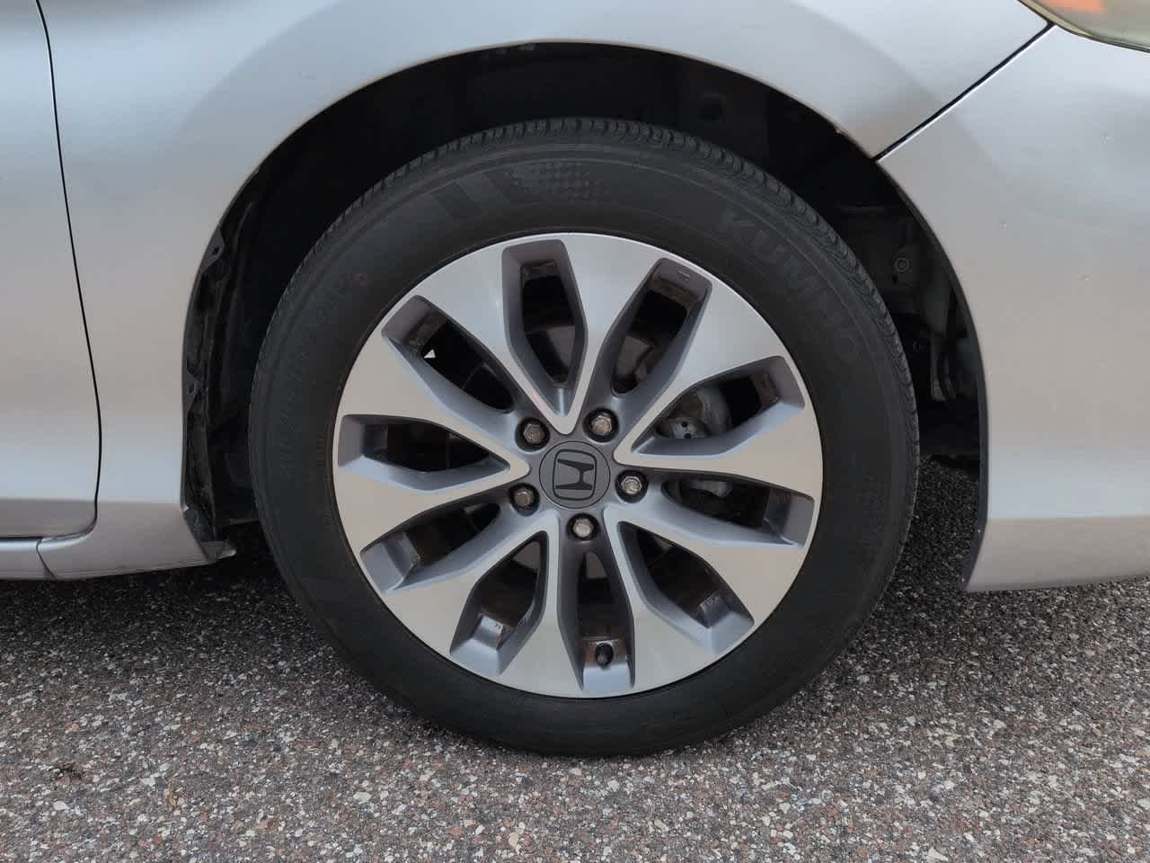 Used 2014  Honda LX-S image 11