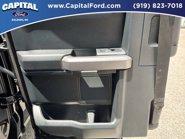 Used 2020 Black Ford XLT image 17