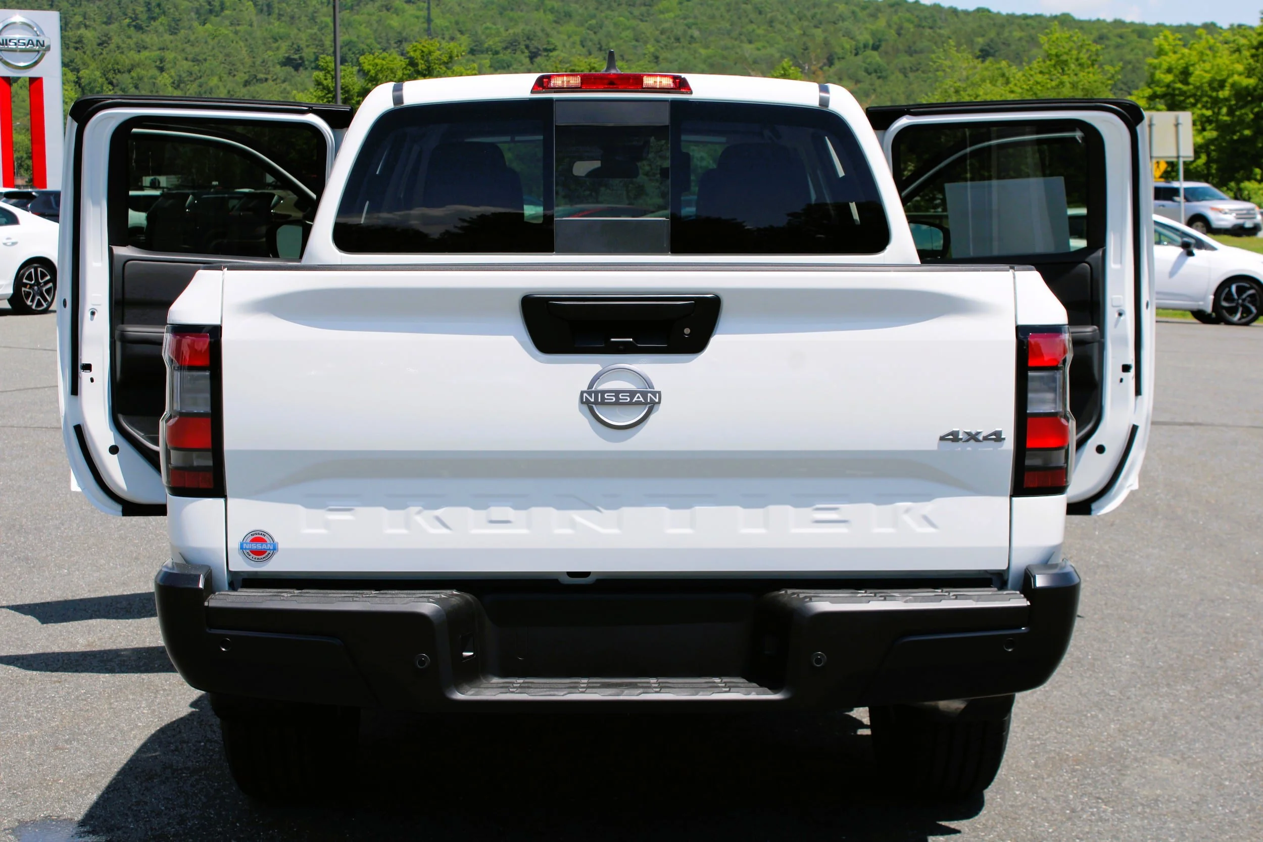 New 2026 Glacier White Nissan Crew Cab S image 17