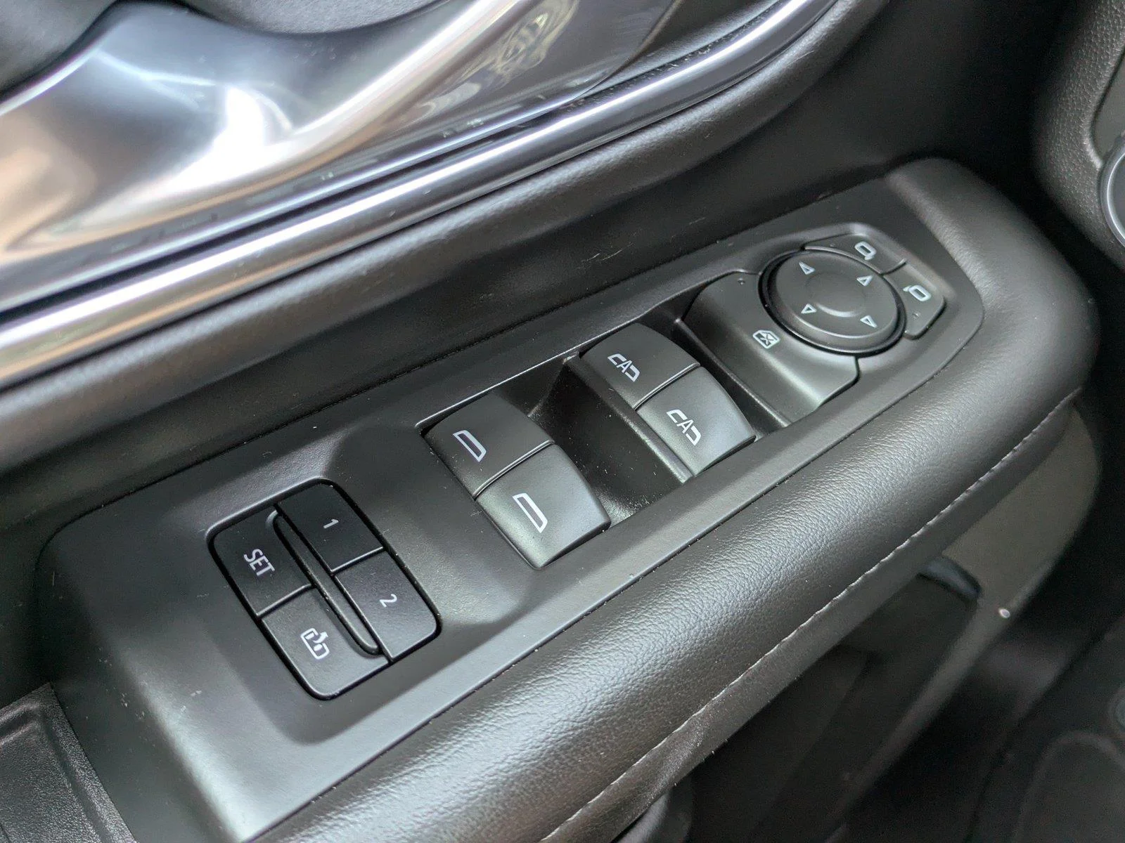 Used 2023 BLACK CHEVROLET LT image 23