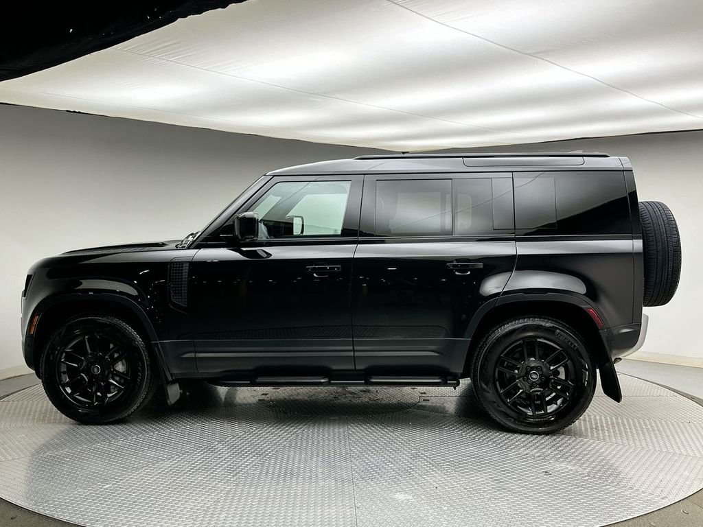 Certified Used 2025 Santorini Black Metallic Land Rover S image 10