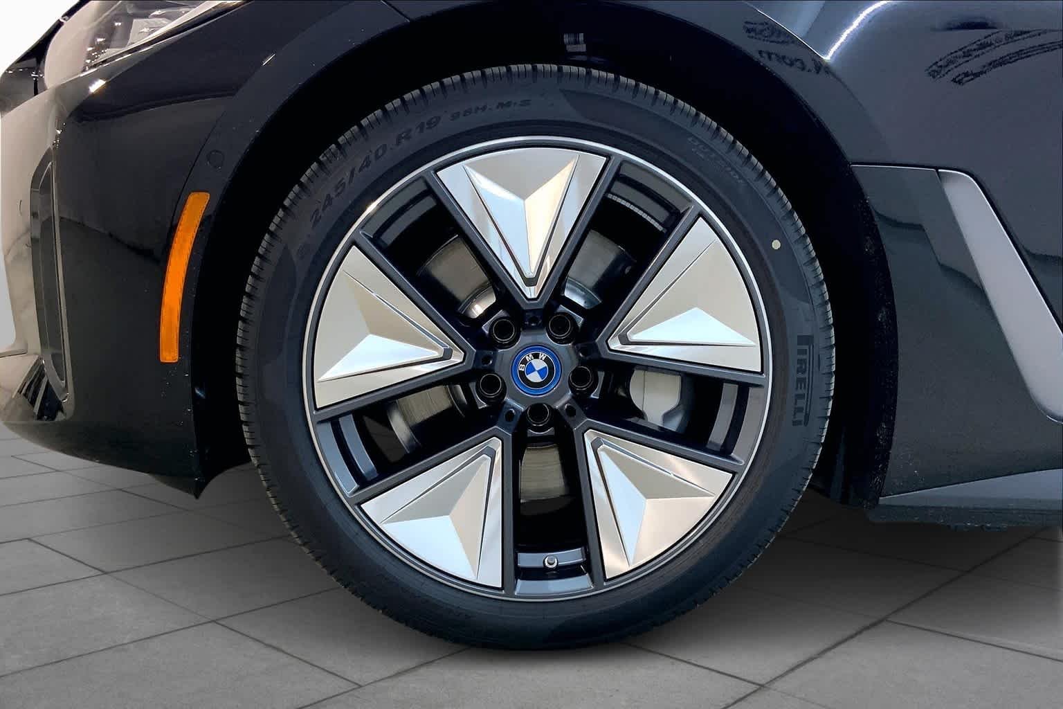 Used 2024 Jet Black BMW eDrive35 image 11