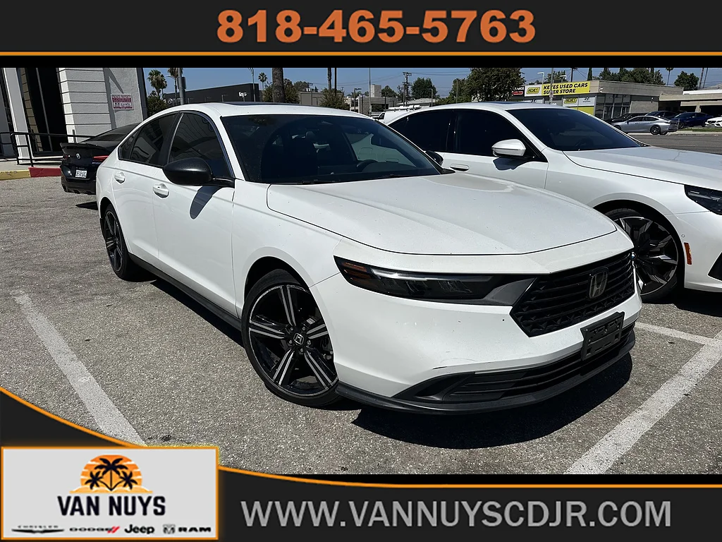 Used 2023  Honda Sport image 1