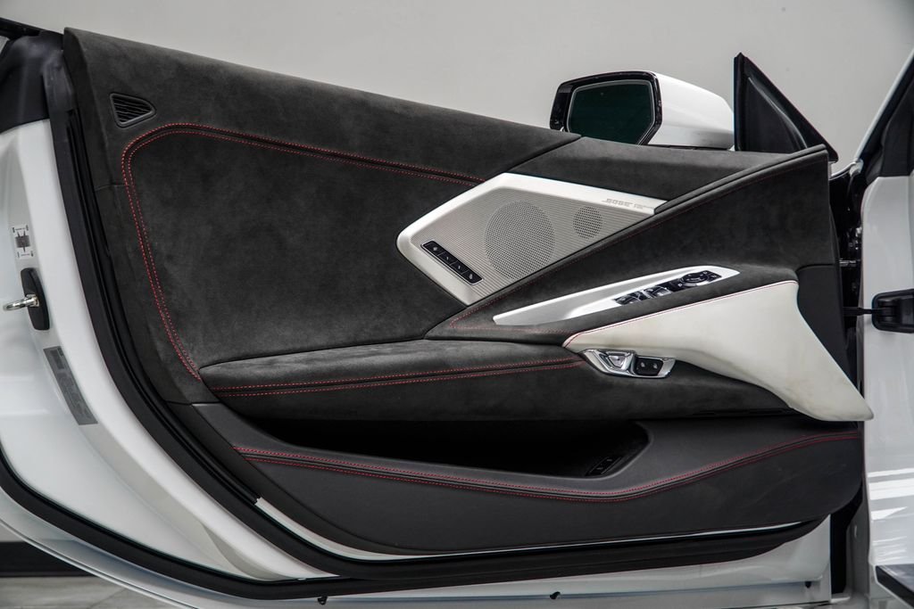 Used 2023 White Chevrolet Stingray image 41
