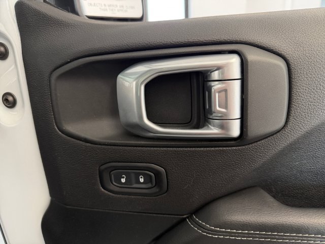 Used 2021 White Jeep Unlimited Sahara image 32