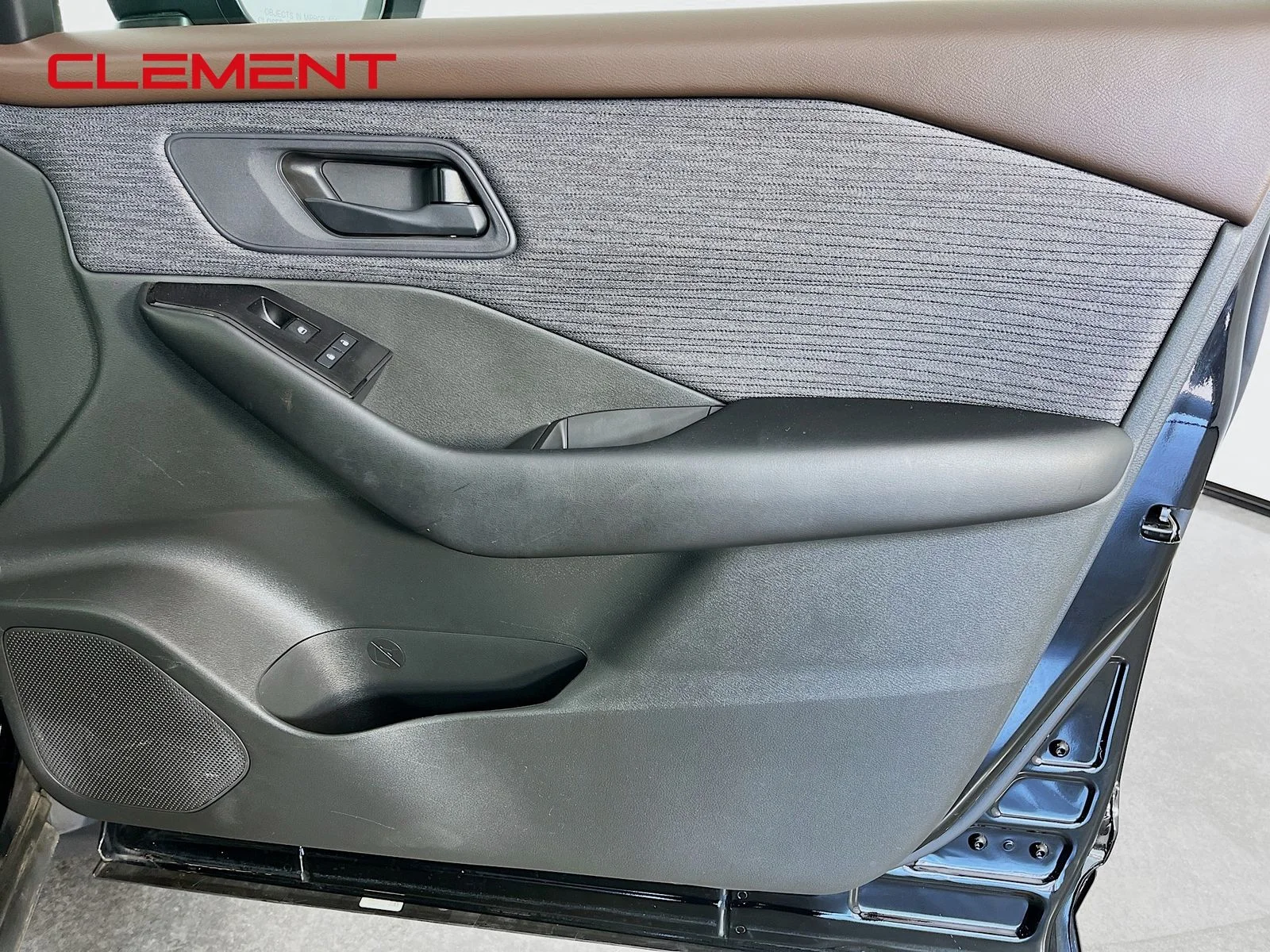 Used 2023 Black Nissan S image 36